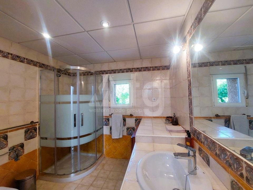 5 bedroom Villa in La Marina - CRR90998 - Photo - 29