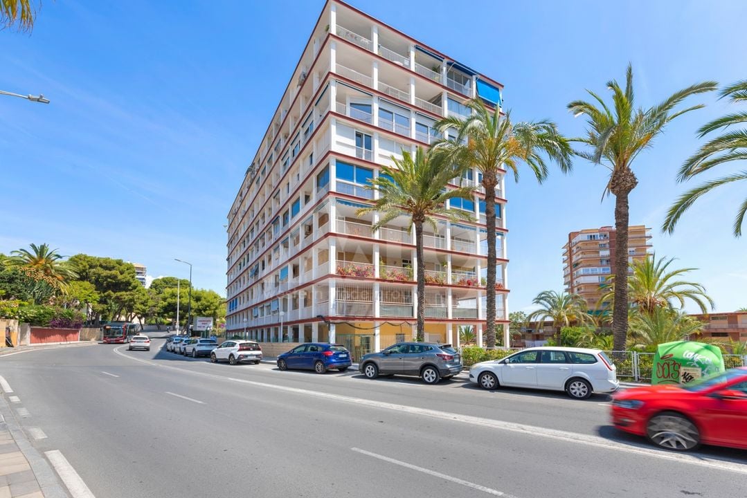 Appartement de 2 chambres à Alicante - CBB91004 - Photo - 1