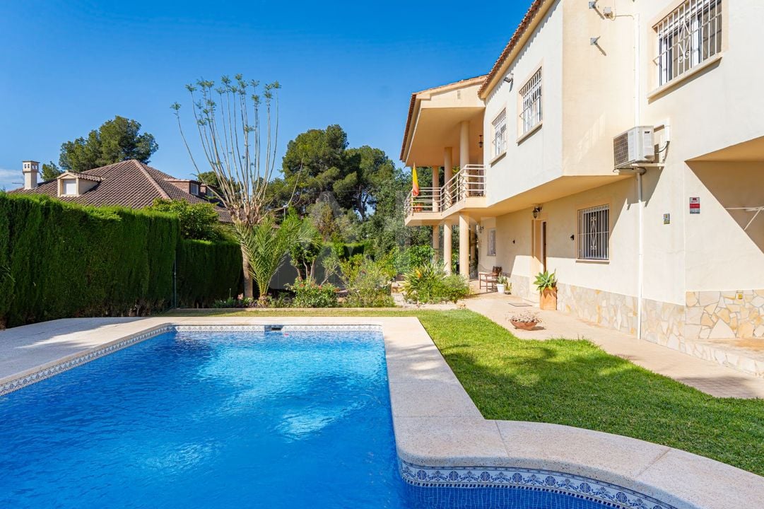 4 bedroom Villa in La Nucia - CGN91529 - Photo - 2