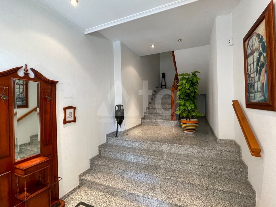 5 bedroom Townhouse in Formentera del Segura - SLN91737 - Photo - 13