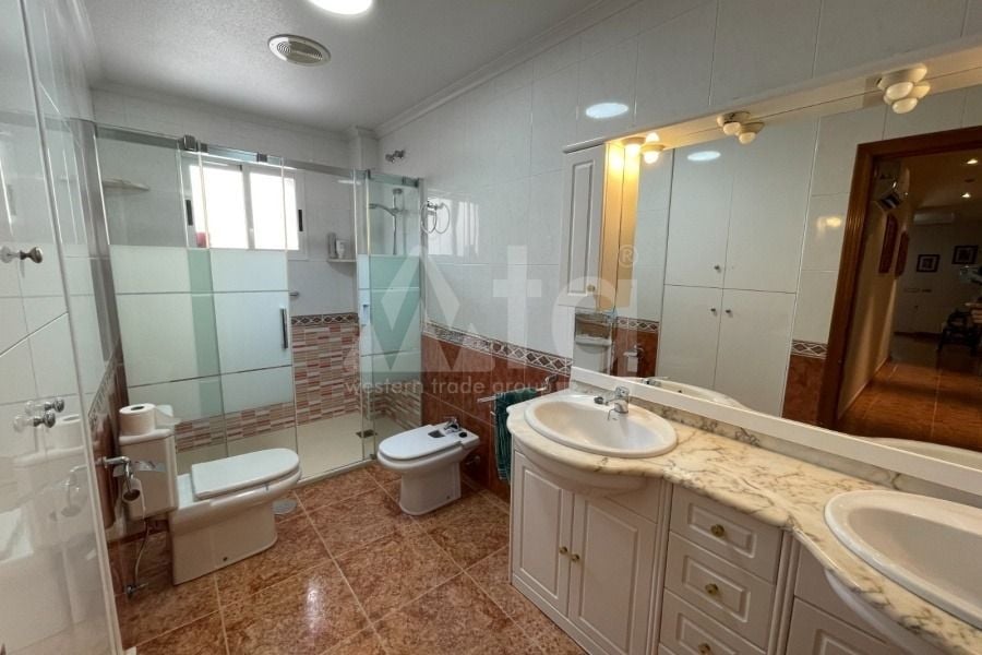 5 bedroom Townhouse in Formentera del Segura - SLN91737 - Photo - 12