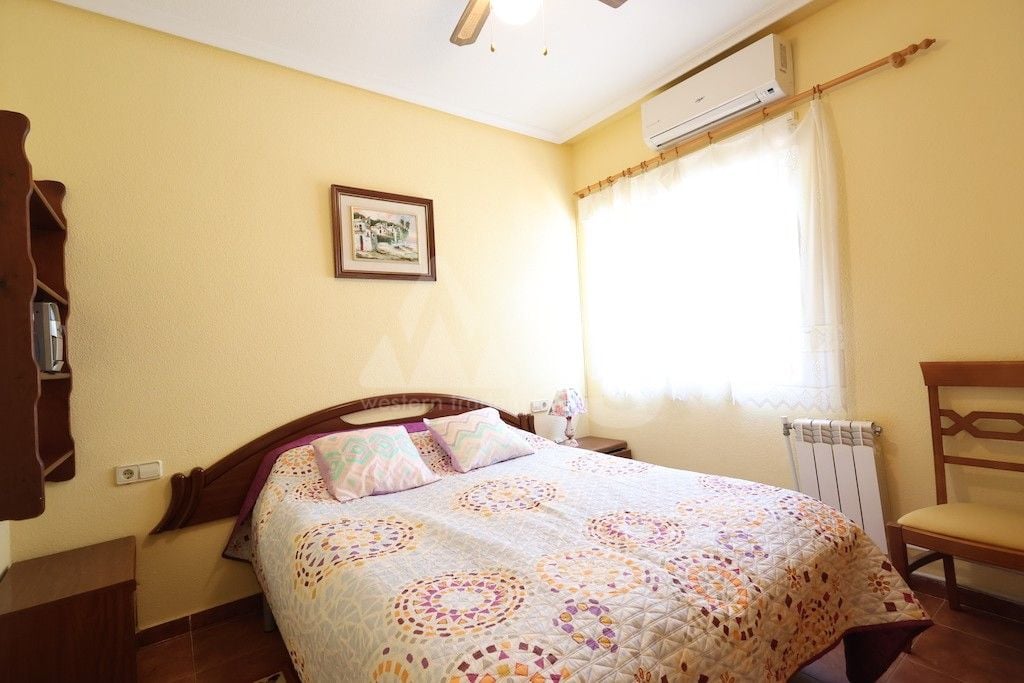 Villa de 4 chambres à Playa Flamenca - DMS142399 - Photo - 8