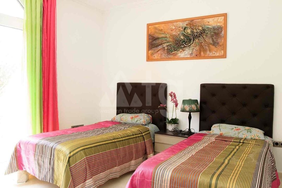 Vilă cu 5 dormitoare în Ciudad Quesada - SHL92469 - Imagini - 12