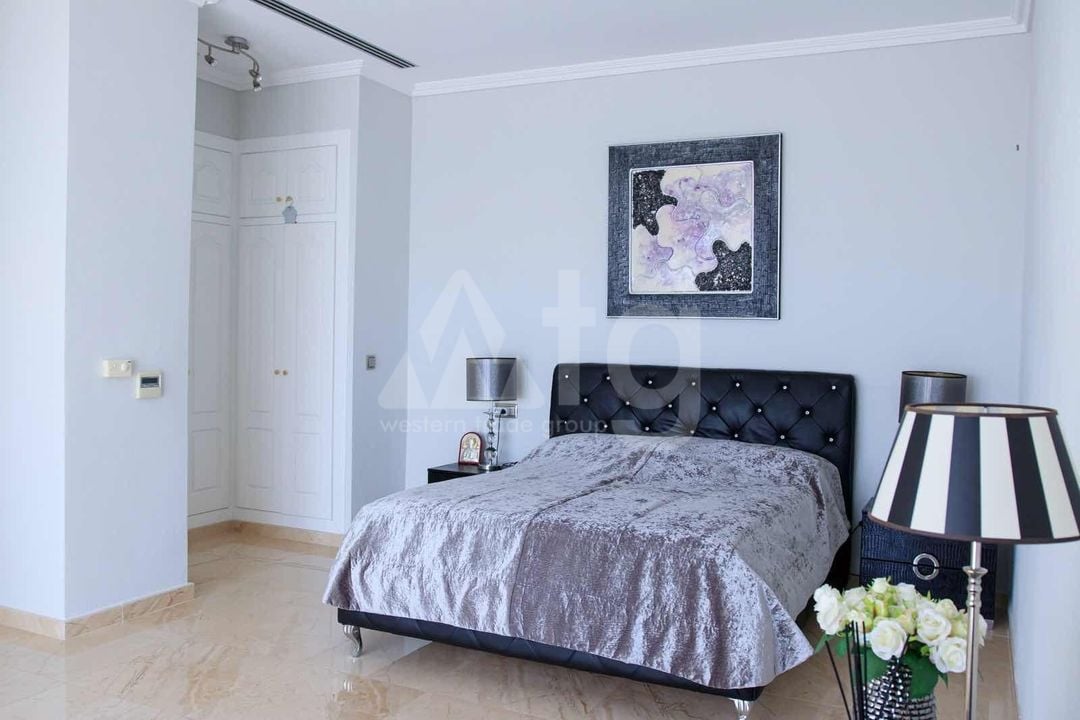 Vilă cu 5 dormitoare în Ciudad Quesada - SHL92469 - Imagini - 9