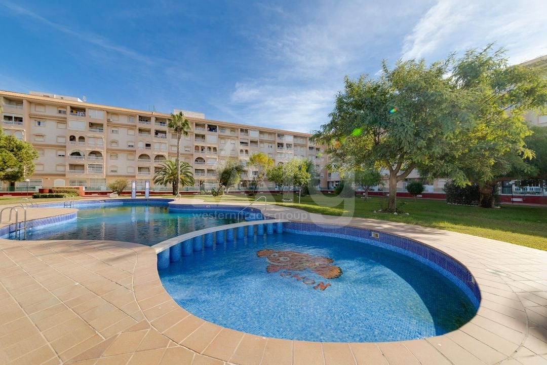 2 bedroom Apartment in Torrevieja - HRE131861 - Photo - 1