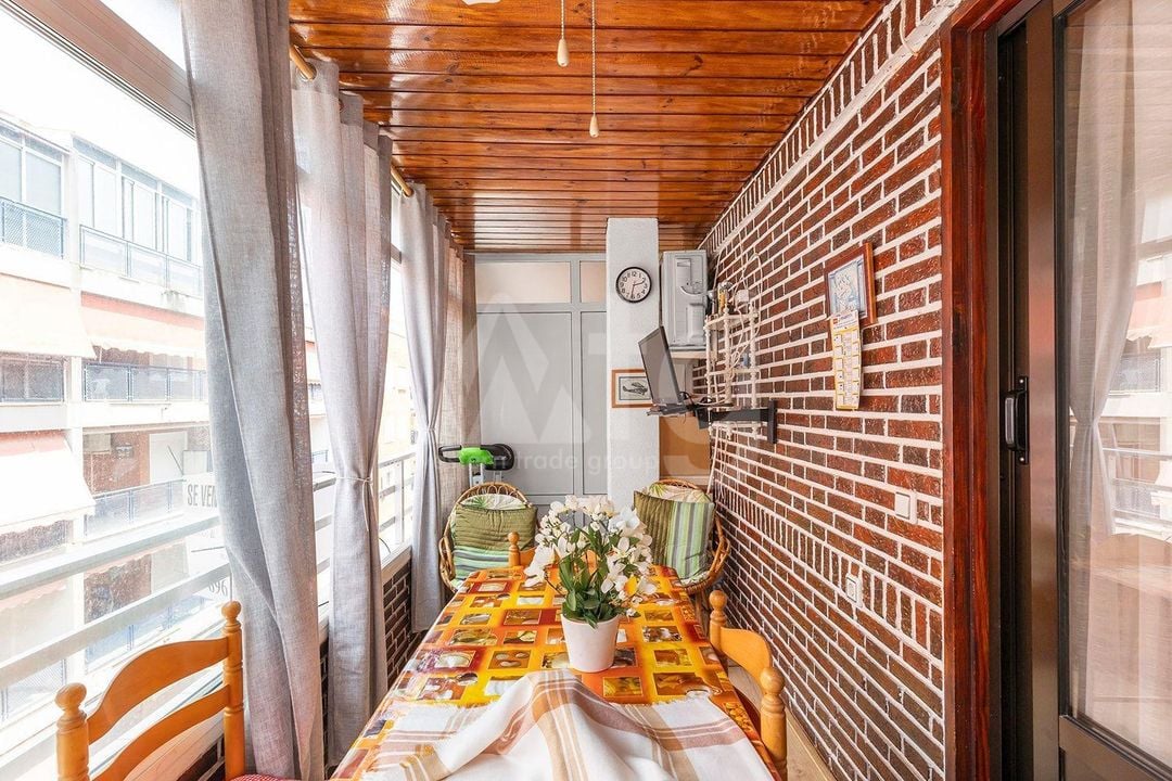 Apartamento de 3 habitaciones en Torrevieja - SHL93332 - Foto - 24