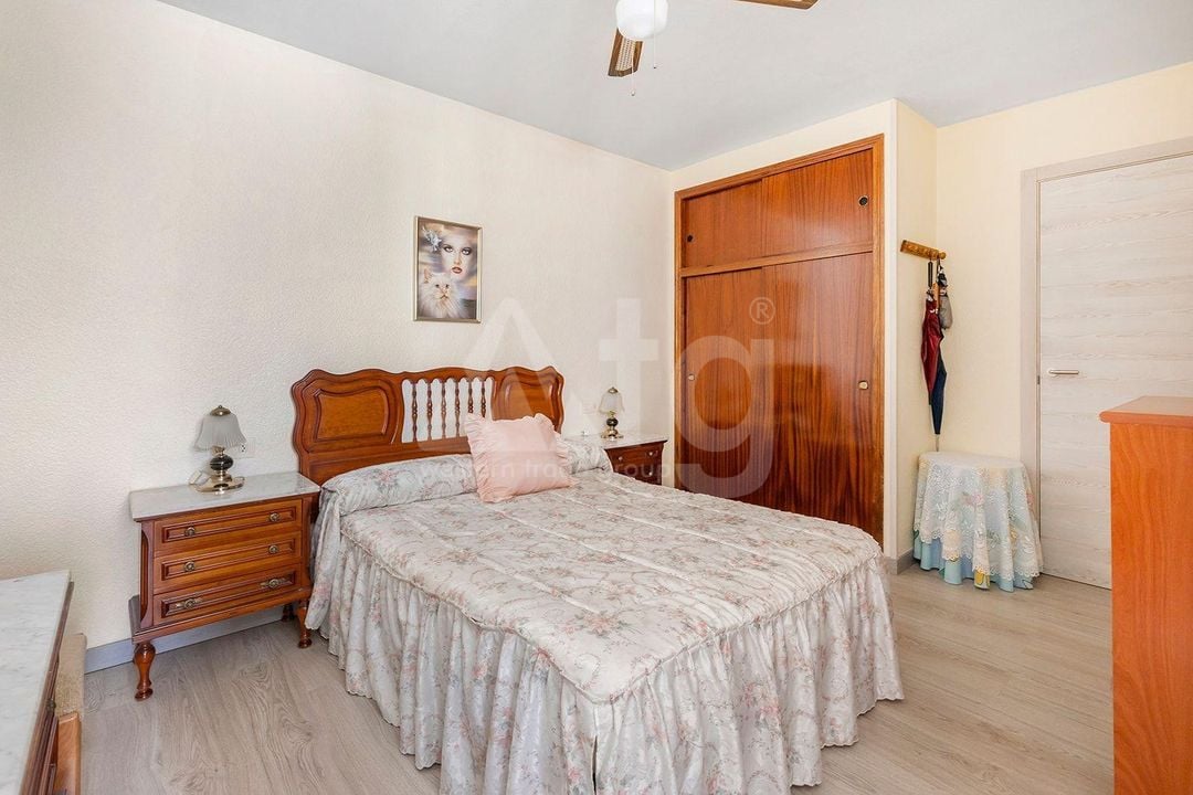 Apartamento de 3 habitaciones en Torrevieja - SHL93332 - Foto - 12