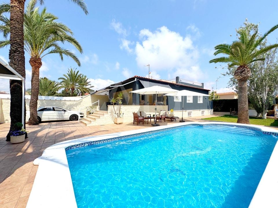 Villa de 4 chambres à Torrevieja - B93667 - Photo - 1