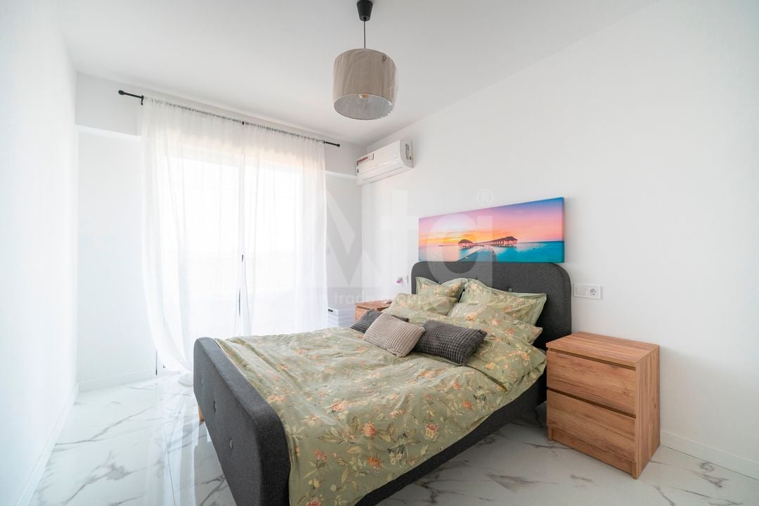 2 bedroom Apartment in Punta Prima - CBB94000 - Photo - 13