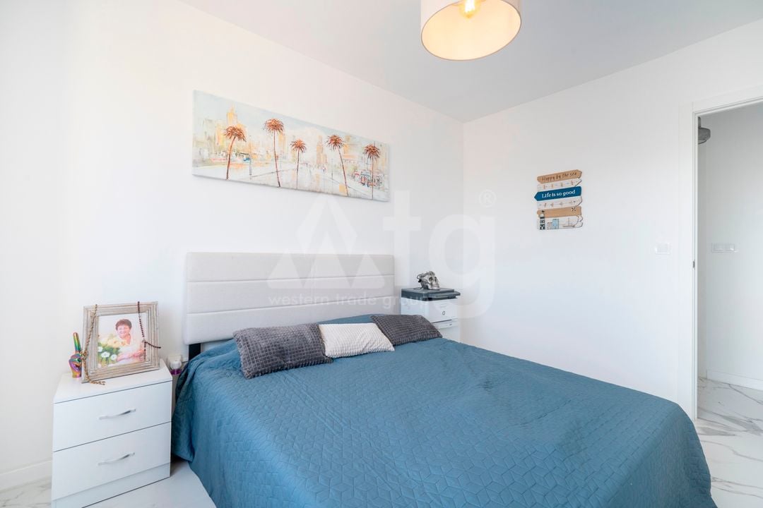 2 bedroom Apartment in Punta Prima - CBB94000 - Photo - 18