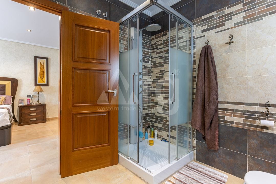 Villa de 4 chambres à Los Montesinos - BCH94351 - Photo - 26
