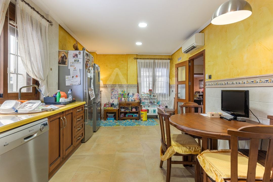 Villa de 4 chambres à Los Montesinos - BCH94351 - Photo - 14