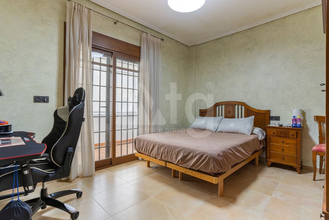 Villa de 4 chambres à Los Montesinos - BCH94351 - Photo - 19