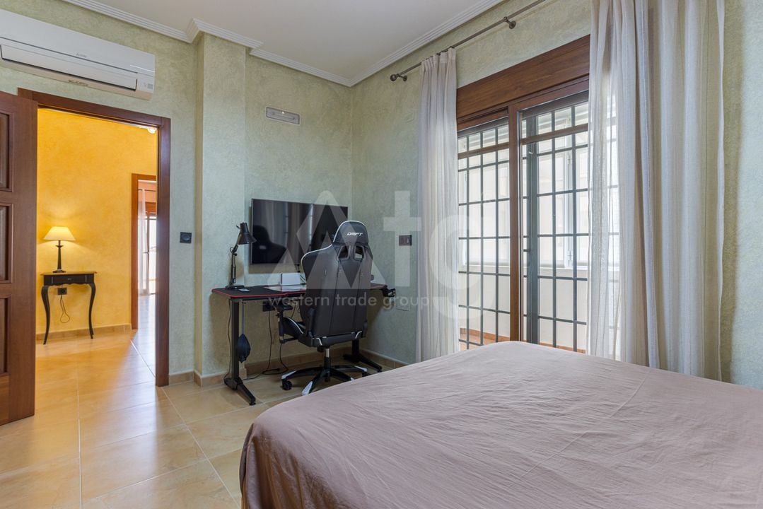 Villa de 4 chambres à Los Montesinos - BCH94351 - Photo - 20