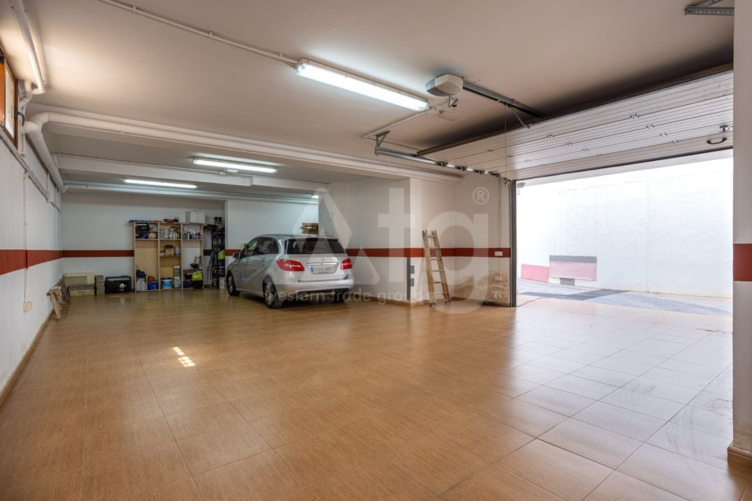 Villa de 4 chambres à Los Montesinos - BCH94351 - Photo - 33