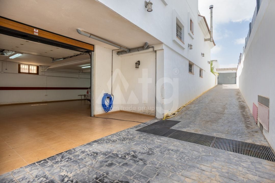 Villa de 4 chambres à Los Montesinos - BCH94351 - Photo - 34