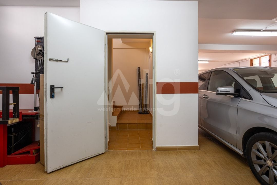 Villa de 4 chambres à Los Montesinos - BCH94351 - Photo - 32