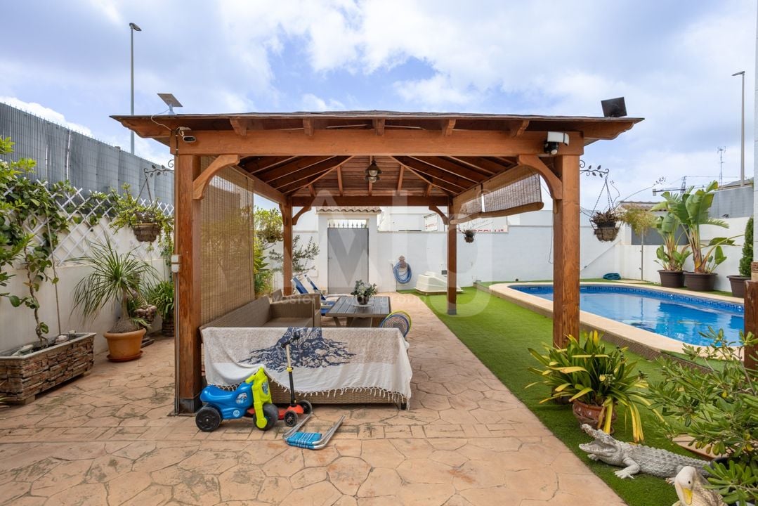 Villa de 4 chambres à Los Montesinos - BCH94351 - Photo - 38