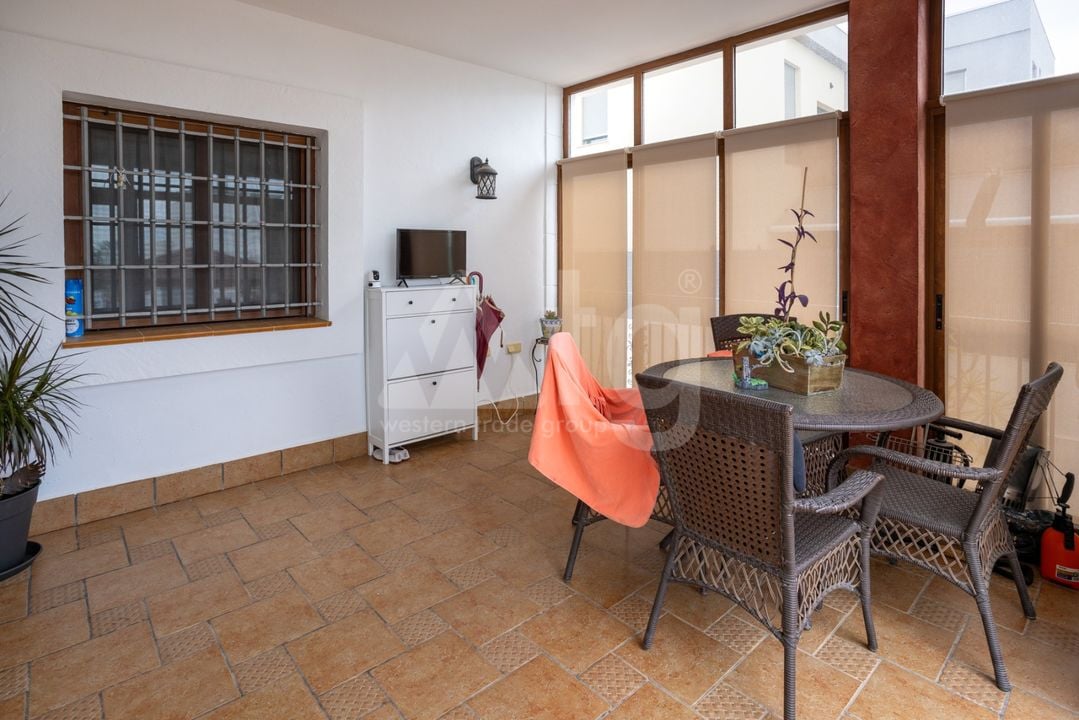 Villa de 4 chambres à Los Montesinos - BCH94351 - Photo - 7