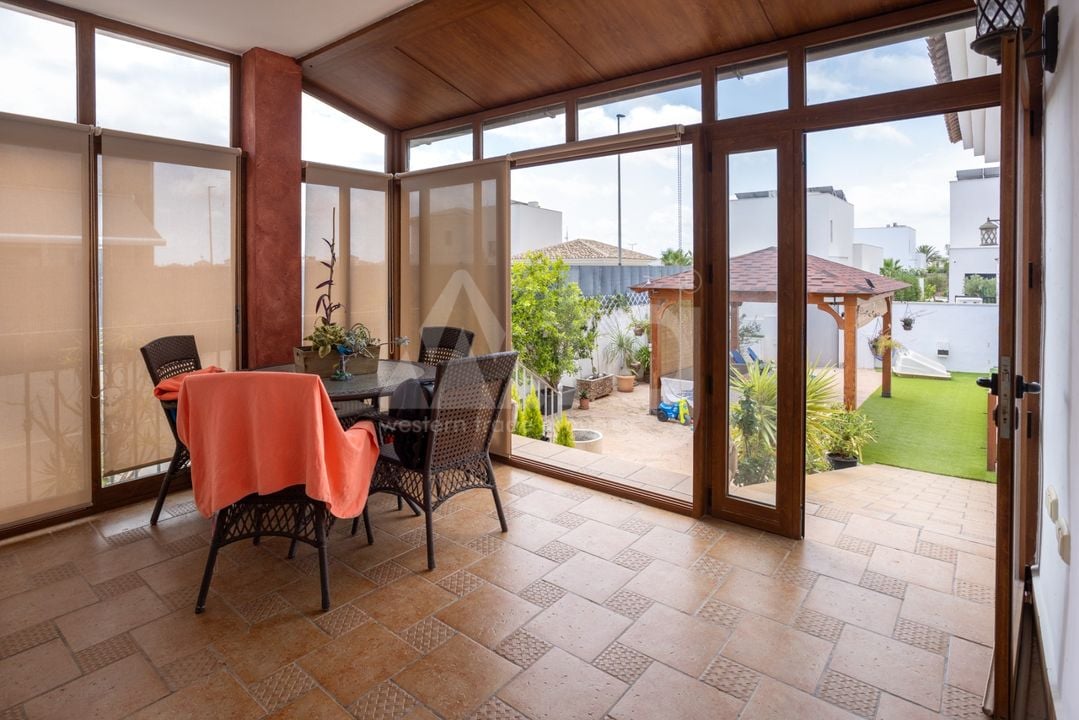 Villa de 4 chambres à Los Montesinos - BCH94351 - Photo - 6