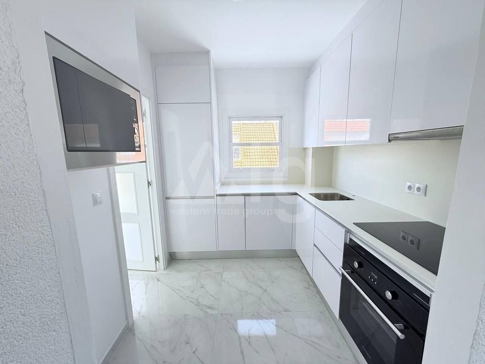 2 bedroom Penthouse in Torrevieja - SHL94413 - Photo - 4
