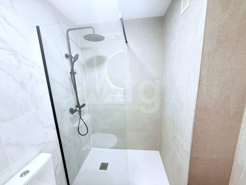2 bedroom Penthouse in Torrevieja - SHL94413 - Photo - 9