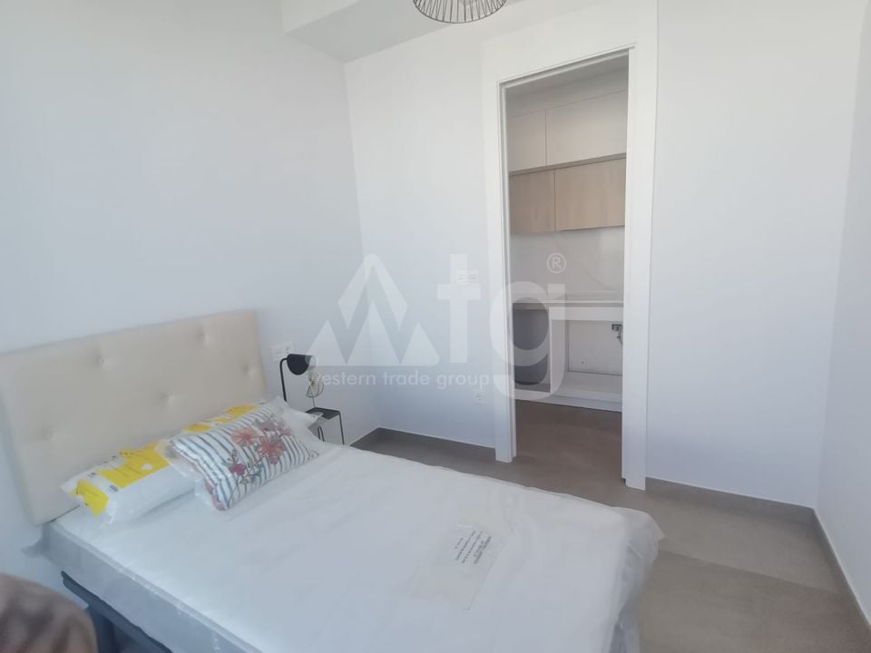 2 bedroom Penthouse in Torrevieja - AGI35632 - Photo - 7