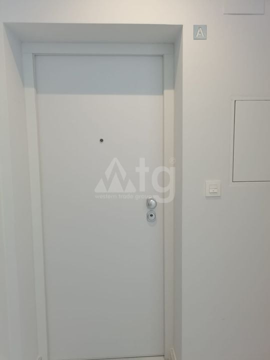 2 bedroom Penthouse in Torrevieja - AGI35632 - Photo - 11