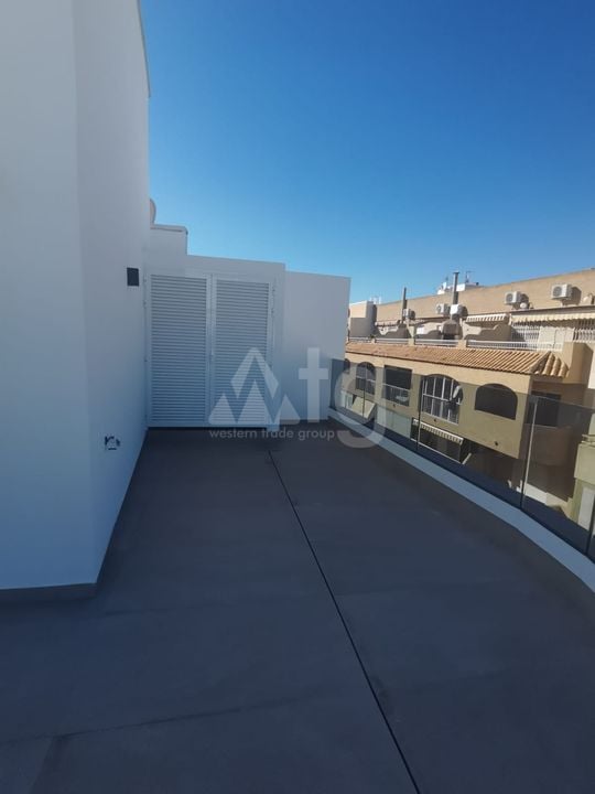 2 bedroom Penthouse in Torrevieja - AGI35632 - Photo - 13