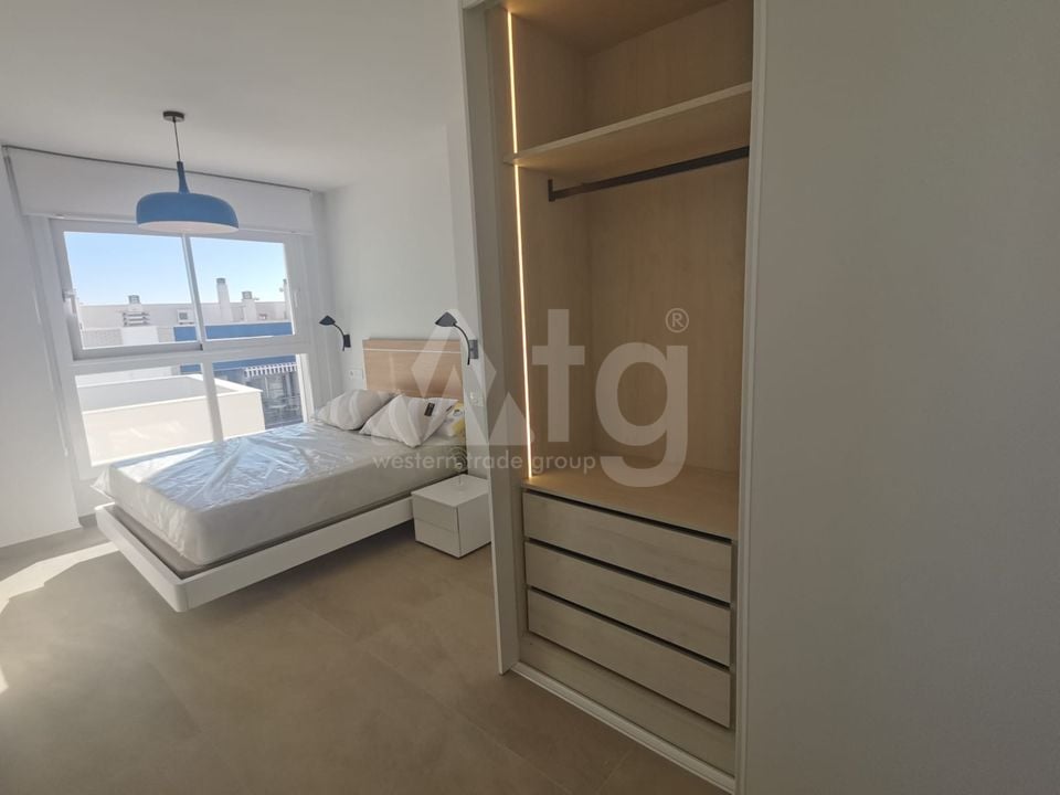 1 bedroom Penthouse in Torrevieja - AGI35633 - Photo - 7
