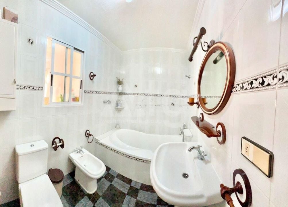 5 bedroom Villa in Callosa De Segura - DPR94884 - Photo - 17