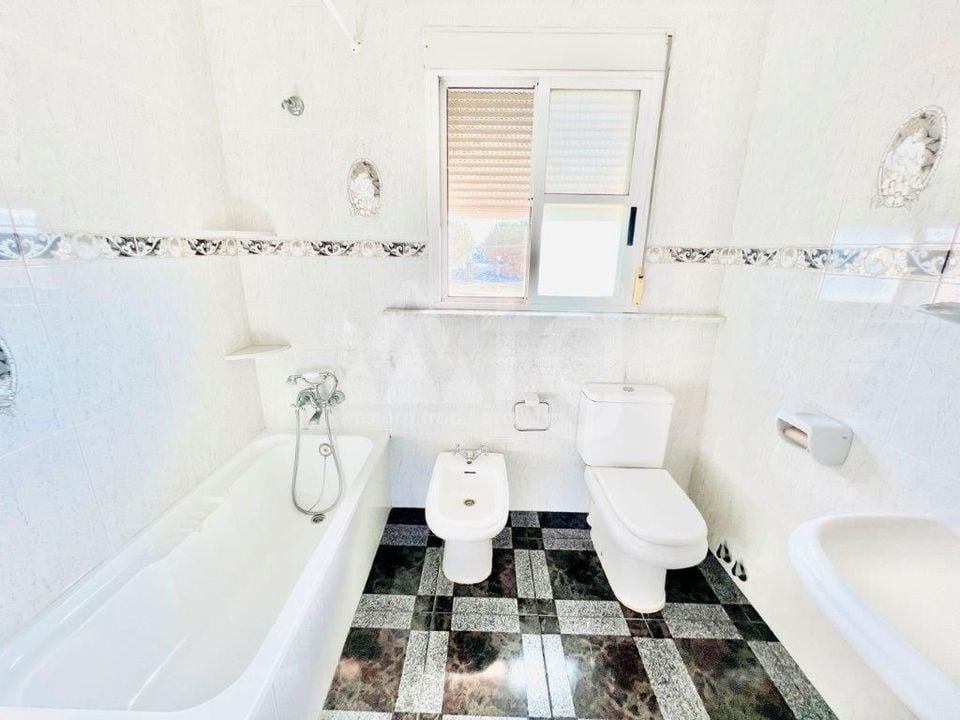5 bedroom Villa in Callosa De Segura - DPR94884 - Photo - 15