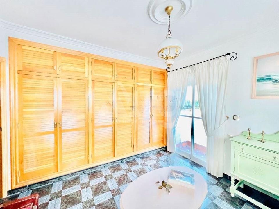 5 bedroom Villa in Callosa De Segura - DPR94884 - Photo - 12