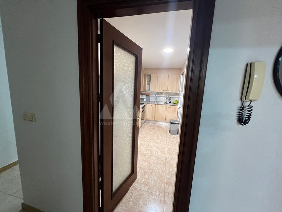 3 bedroom Apartment in Torrevieja - CT95562 - Photo - 4