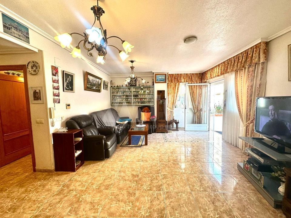 Appartement de 3 chambres à Torrevieja - CT95566 - Photo - 3