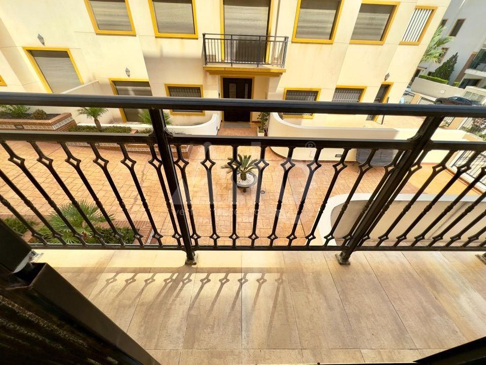 3 bedroom Apartment in Guardamar del Segura - CT95567 - Photo - 34
