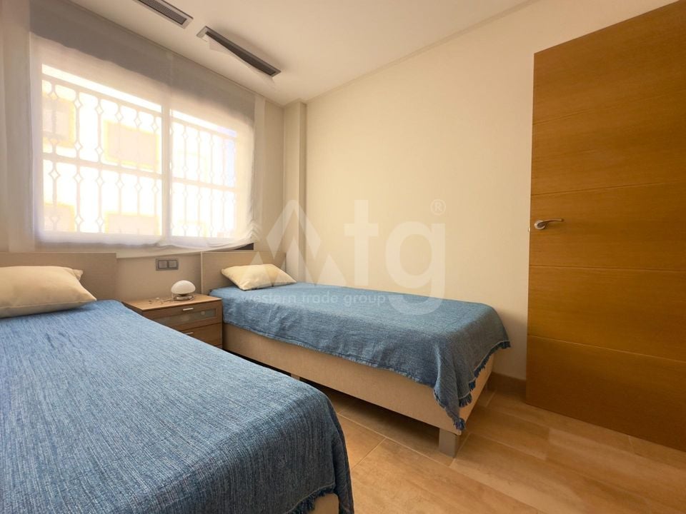 3 bedroom Apartment in Guardamar del Segura - CT95567 - Photo - 16