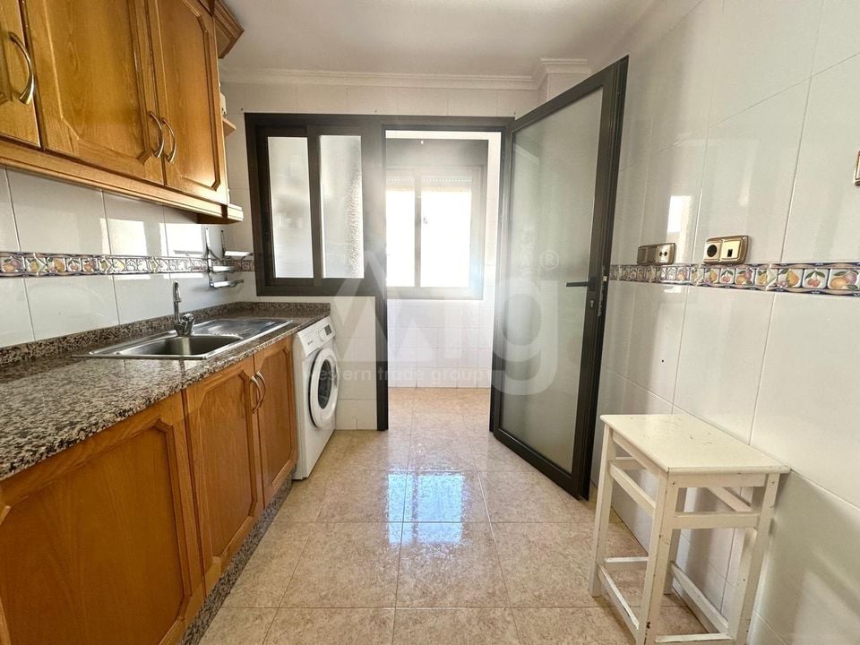 Appartement de 4 chambres à Torrevieja - CT95570 - Photo - 8