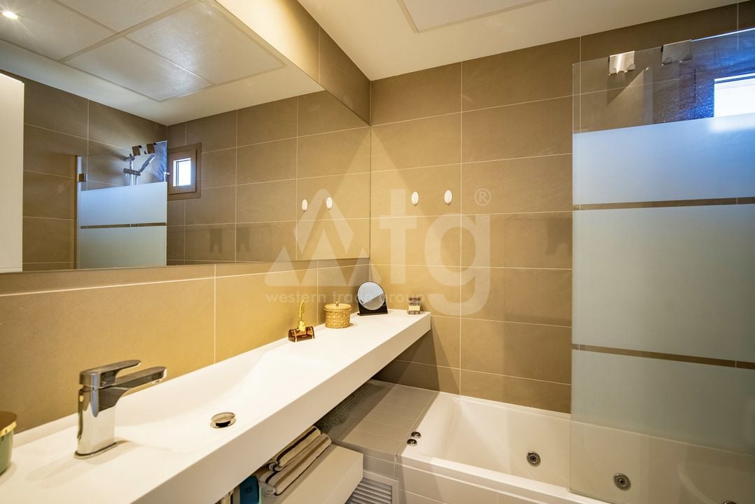 2 bedroom Apartment in Benidorm - CAA95859 - Photo - 13