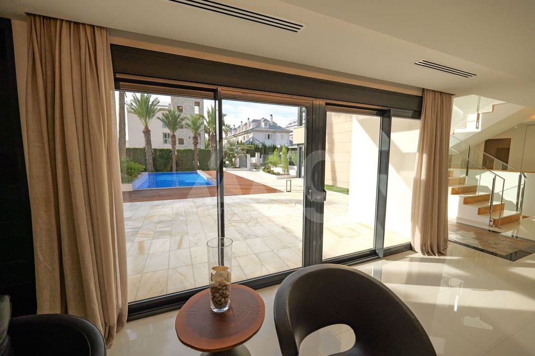 3 bedroom Villa in Torrevieja - ER135288 - Photo - 4