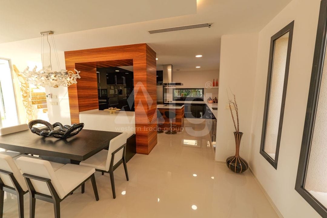 3 bedroom Villa in Torrevieja - ER135288 - Photo - 5