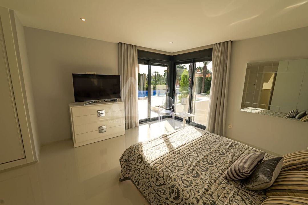 3 bedroom Villa in Torrevieja - ER135288 - Photo - 10