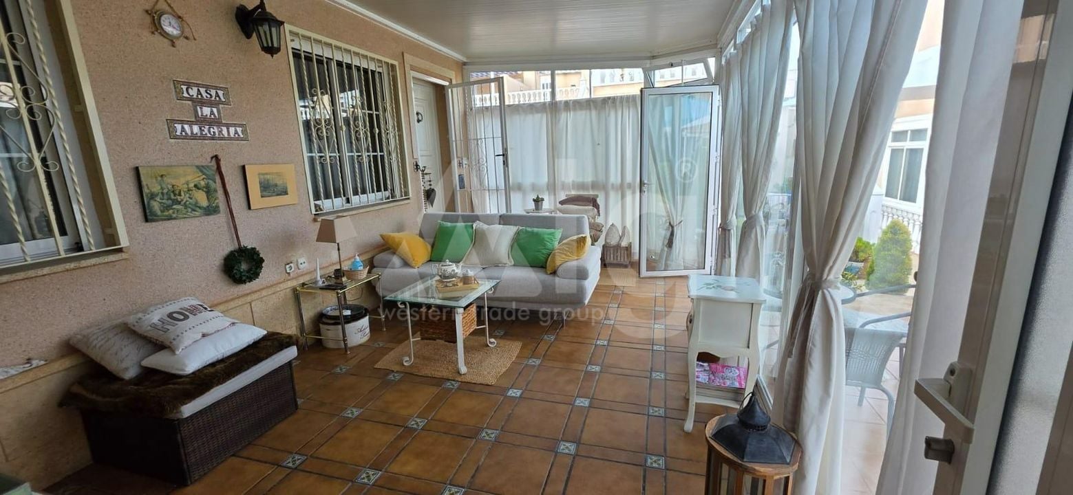 2 bedroom Bungalow in Orihuela Costa - VEC96303 - Photo - 2