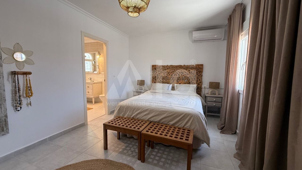 Villa de 3 chambres à Torrevieja - RCJ147366 - Photo - 12