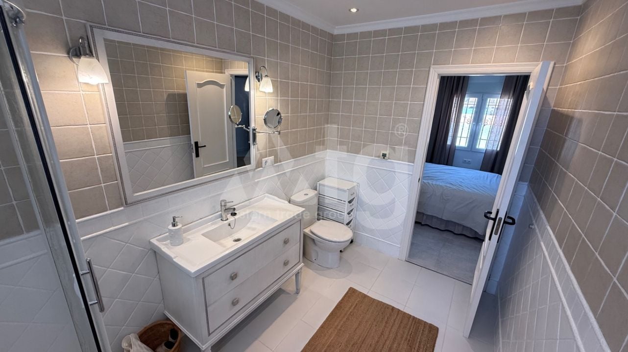 Villa de 3 chambres à Torrevieja - RCJ147366 - Photo - 19