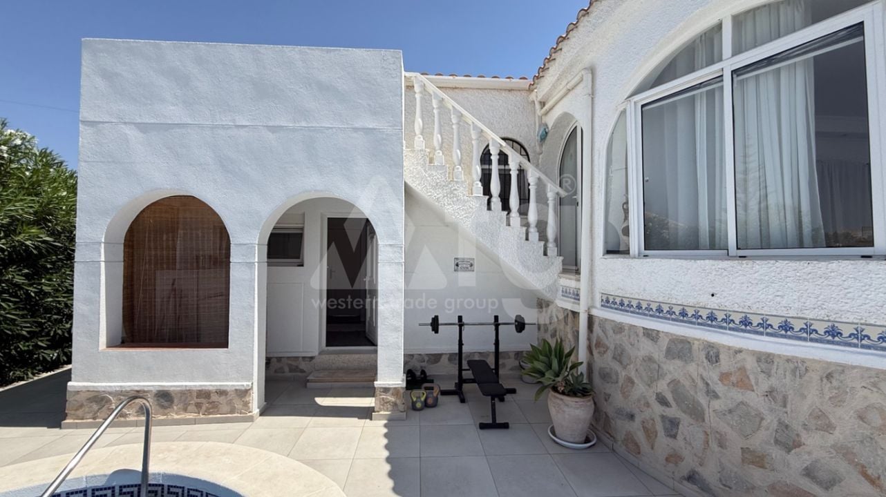 Villa de 3 chambres à Torrevieja - RCJ147366 - Photo - 27
