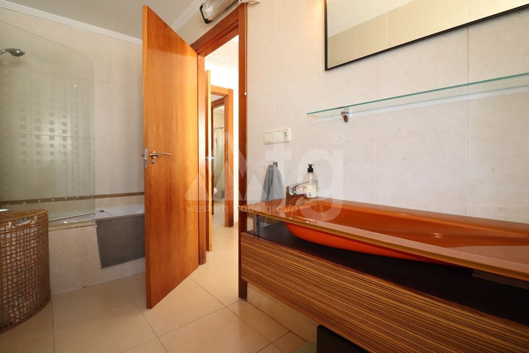 4 bedroom Villa in Ciudad Quesada - VRE96710 - Photo - 17