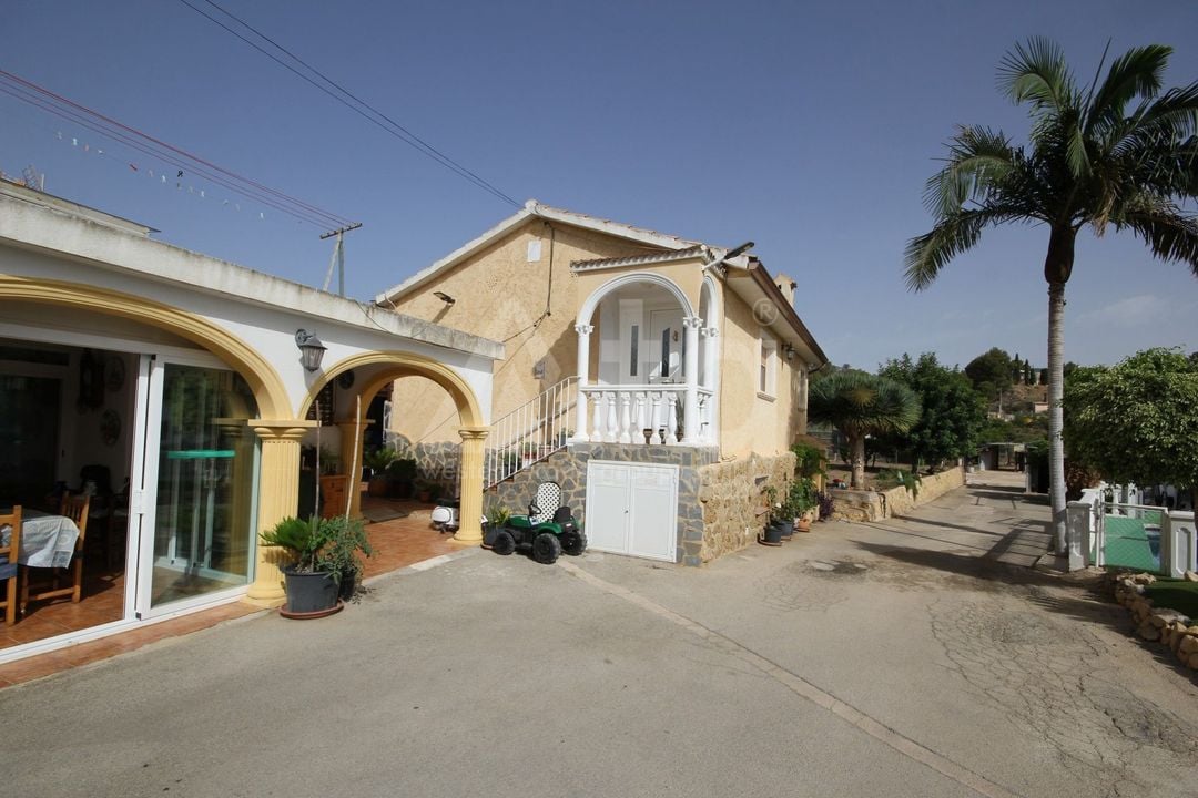 5 bedroom Villa in La Nucia - BNB96774 - Photo - 1