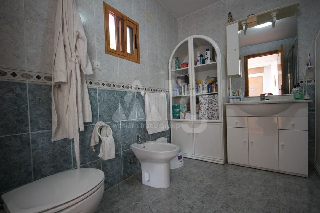5 bedroom Villa in La Nucia - BNB96774 - Photo - 22