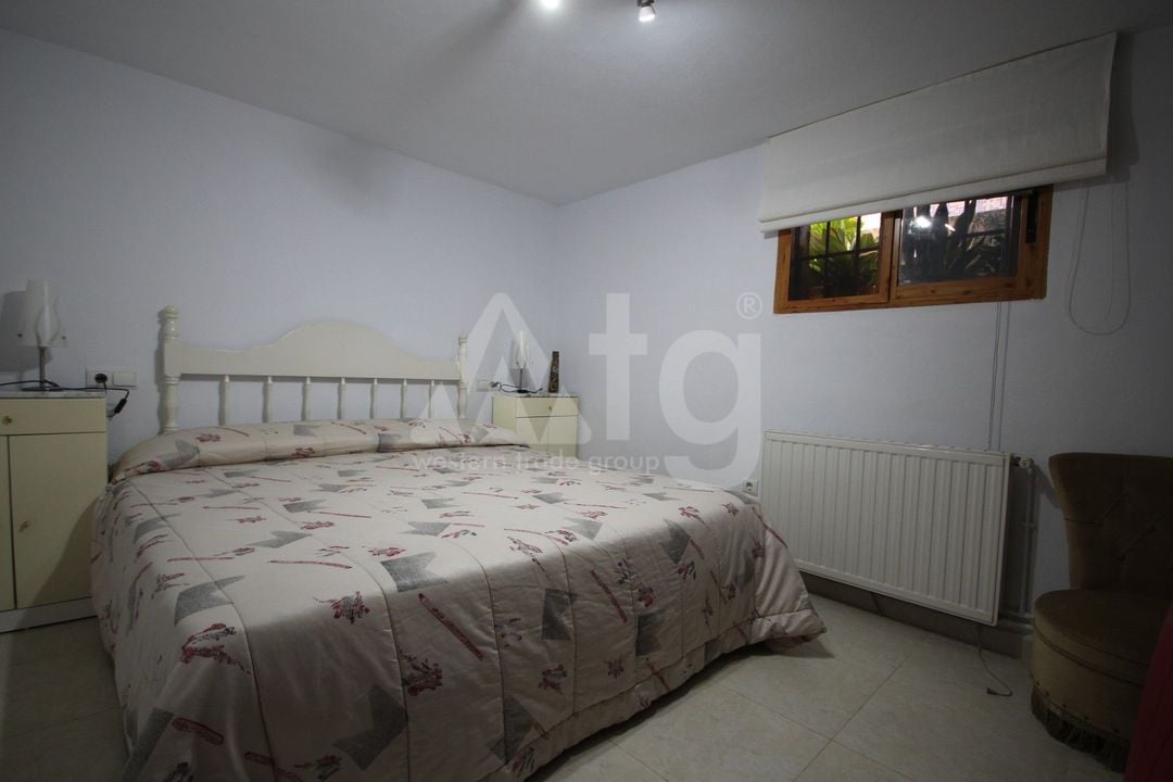 5 bedroom Villa in La Nucia - BNB96774 - Photo - 16